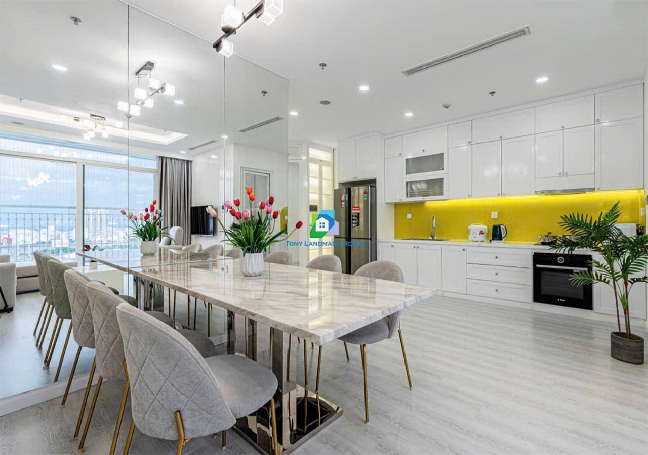 Of Vinhomes Area TP. Hồ Chí Minh